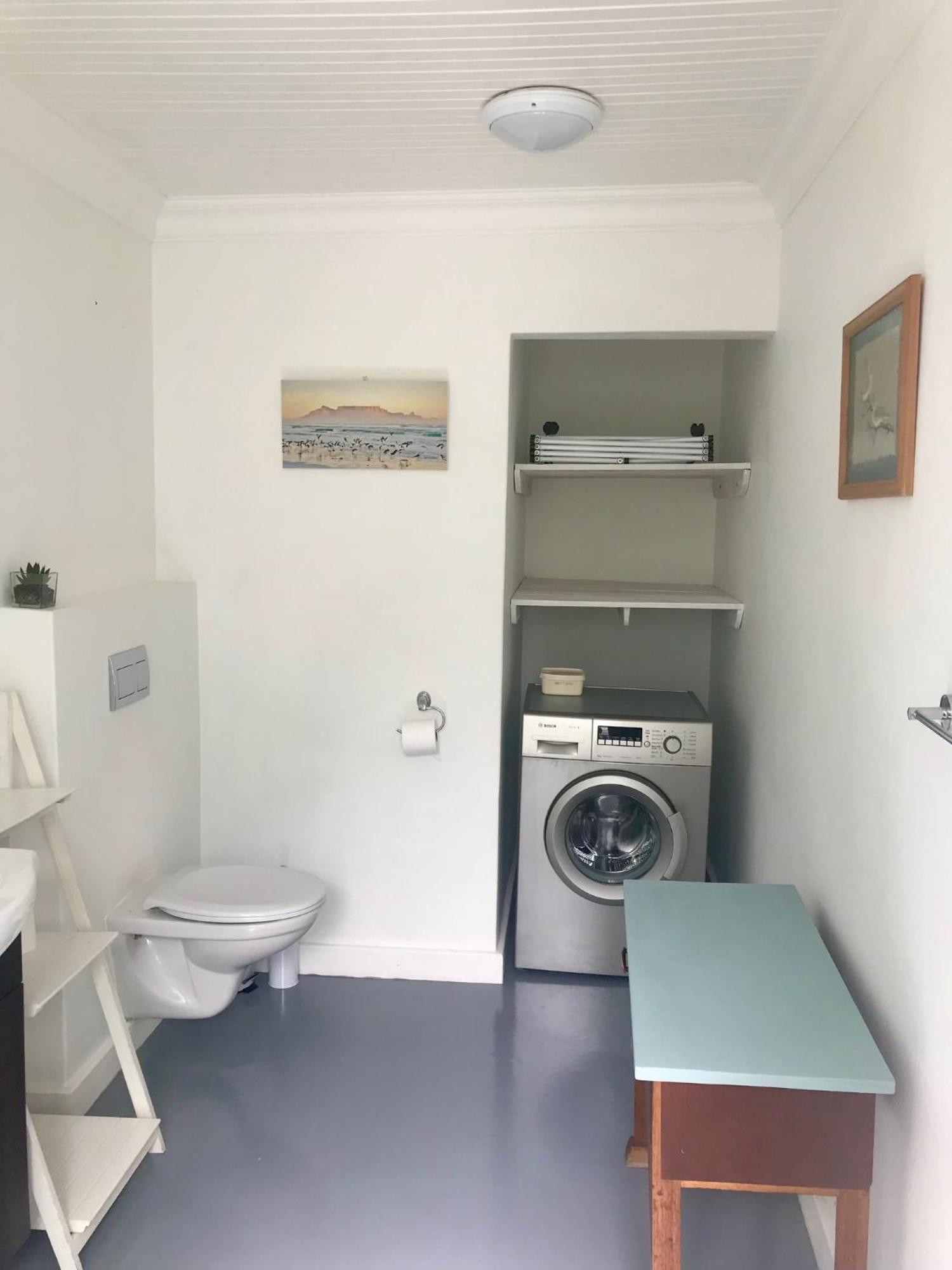 Sunset Beach Living Guesthouse Cape Town Dış mekan fotoğraf